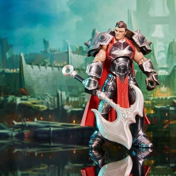 League of Legends The Champion Collection 4" Darius Collectible Figure w/ Axe - Picture 4 of 9